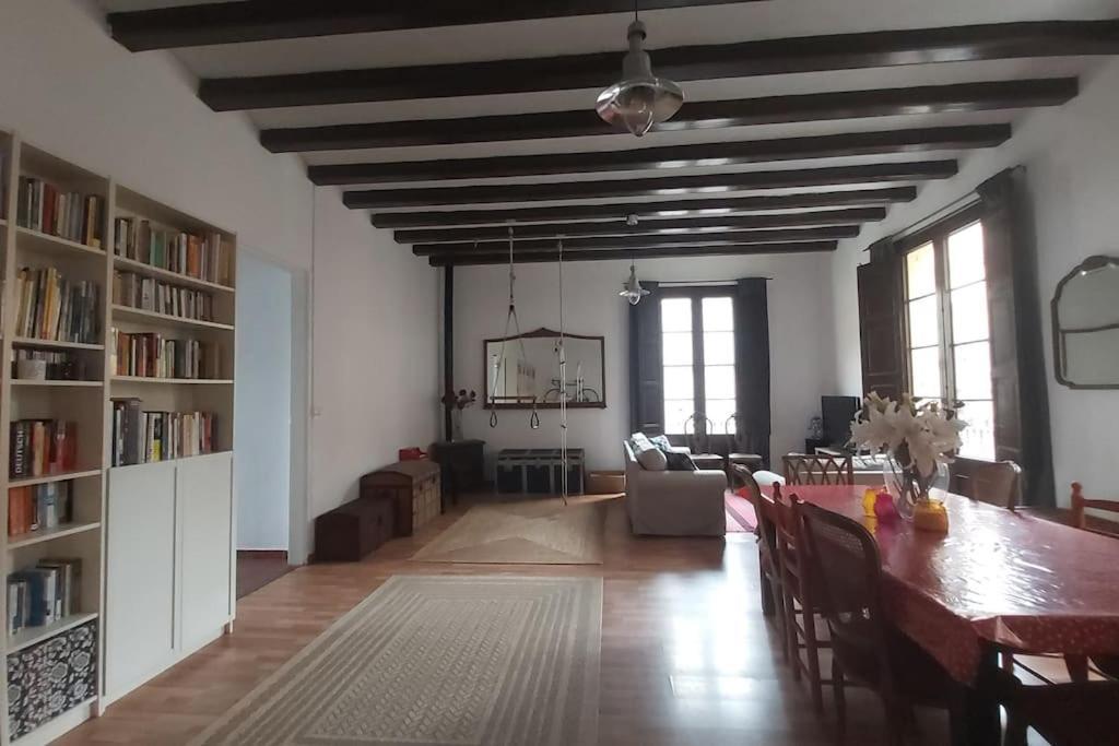 Small Room In Sants With Huge Terrace Βαρκελώνη Εξωτερικό φωτογραφία